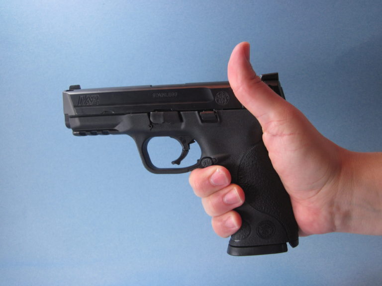 How To Grip A Pistol Thumbs Up Er Forward 